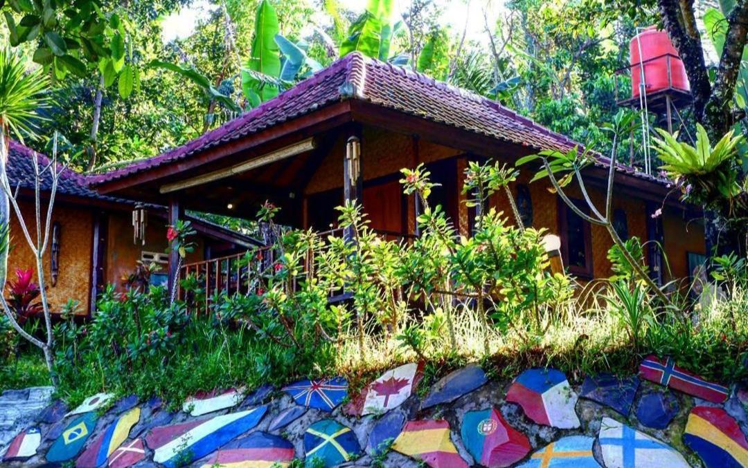 テテバトゥSky Garden Lombokアパートメント エクステリア 写真