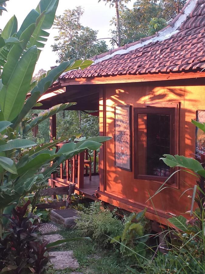 テテバトゥSky Garden Lombokアパートメント エクステリア 写真