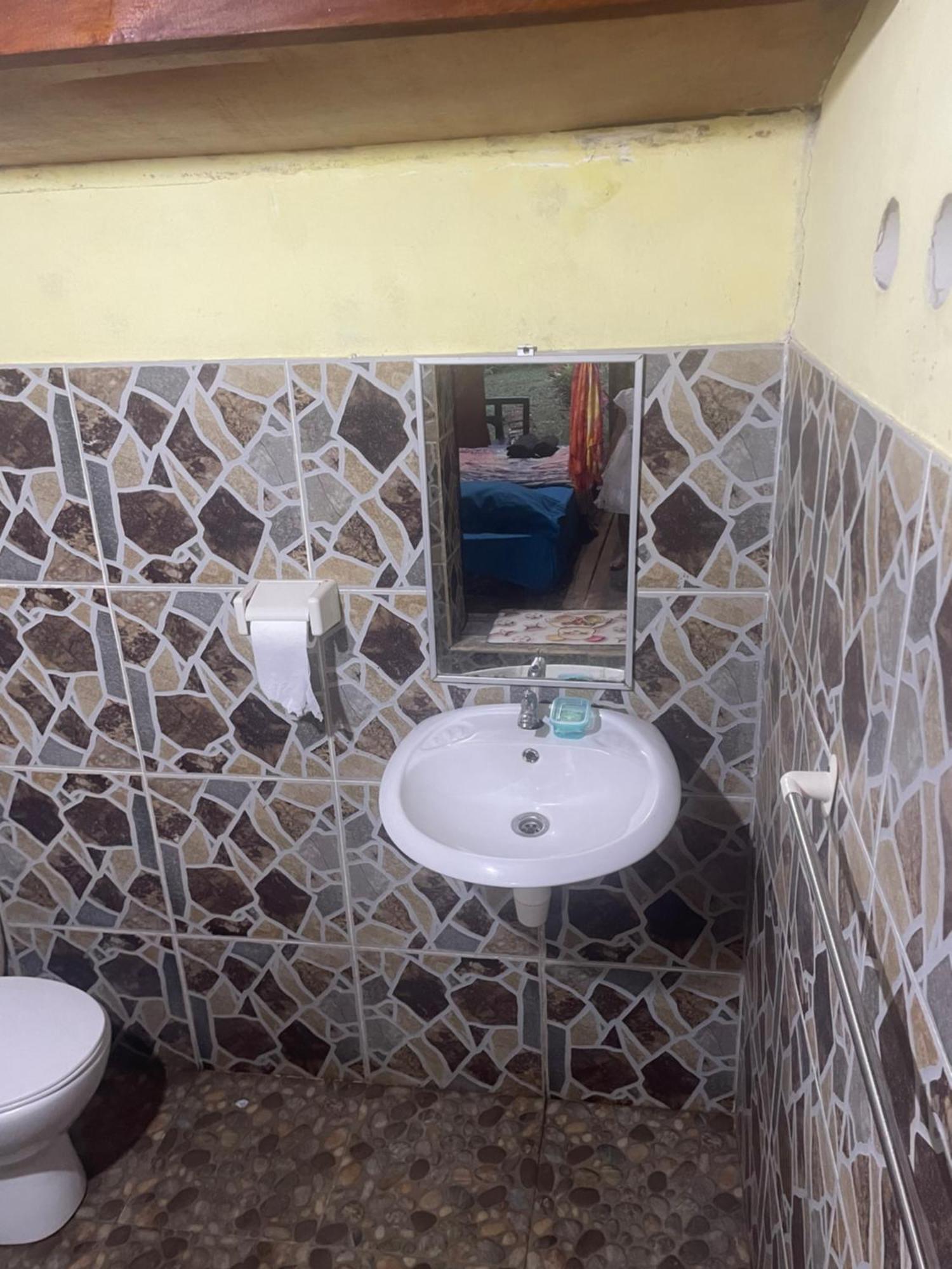 テテバトゥSky Garden Lombokアパートメント エクステリア 写真